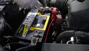 Ắc quy giúp duy trì năng lượng cho xe ô tô