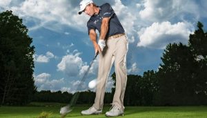 Thao tác Impact khi thực hiện Swing Golf