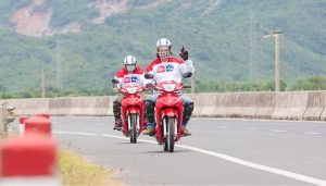 Lái xe Wave tiết kiệm xăng