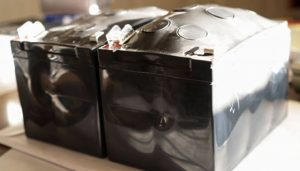 Tình trạng vỏ bình ắc quy bị biến dạng