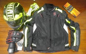 đem theo áo, bịt tai