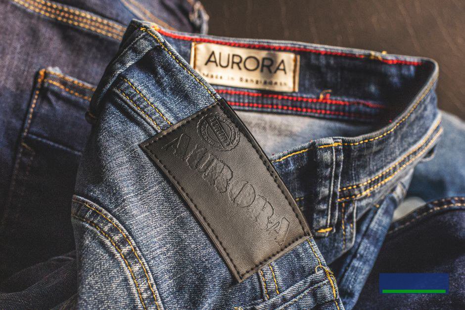 Quần jean denim wash nhẹ phù hợp với những hoàn cảnh nào