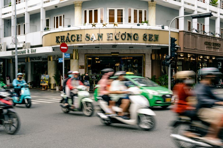 Khóa từ khách sạn: vì sao dùng thẻ thay chìa khóa? Khóa từ khách sạn: vì sao dùng thẻ thay chìa khóa?